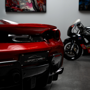 Auto sportiva 3